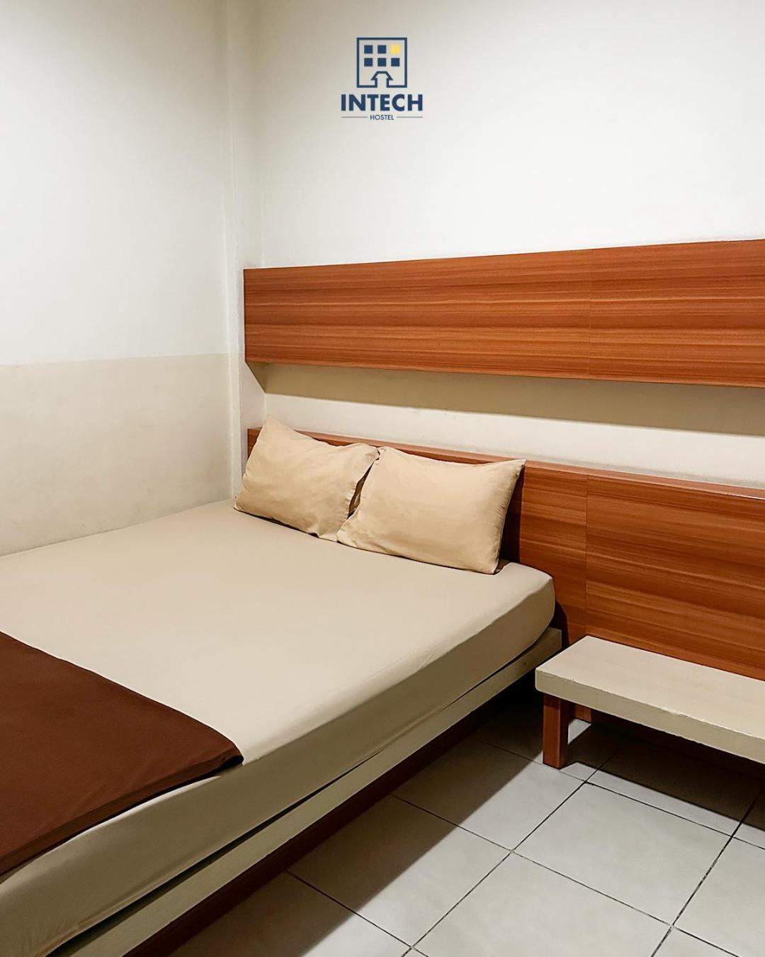 Intech Hostel Bandung Eksteriør billede