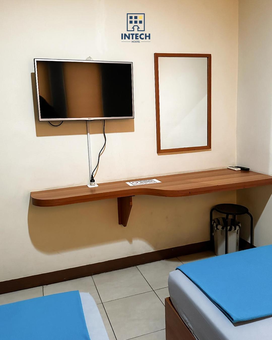 Intech Hostel Bandung Eksteriør billede
