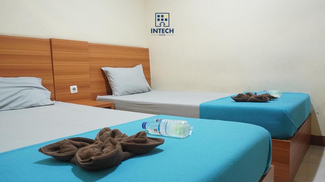 Intech Hostel Bandung Eksteriør billede